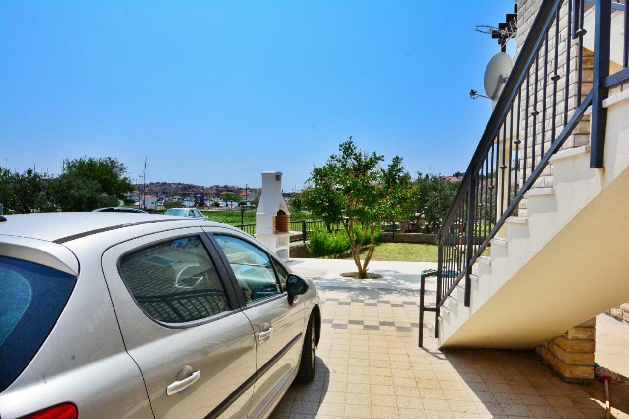 Apartment Nadoveza Tribalj Zewnętrze zdjęcie